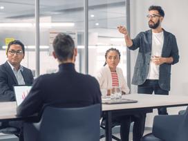 Crestron Videobar 70: Dé innovatieve all-in-one videoconferentie-oplossing voor grote(re) ruimtes 